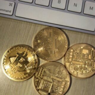 ĐỒNG TIỀN BITCOIN MẠ VÀNG 24K