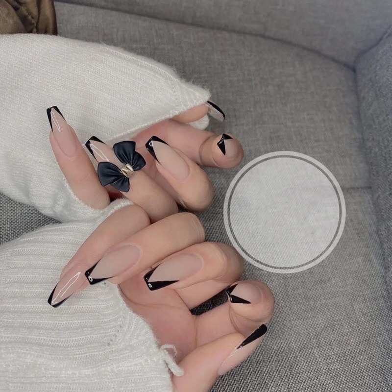 Sét Nail 24 móng tay viền đen đính nơ siêu xinh