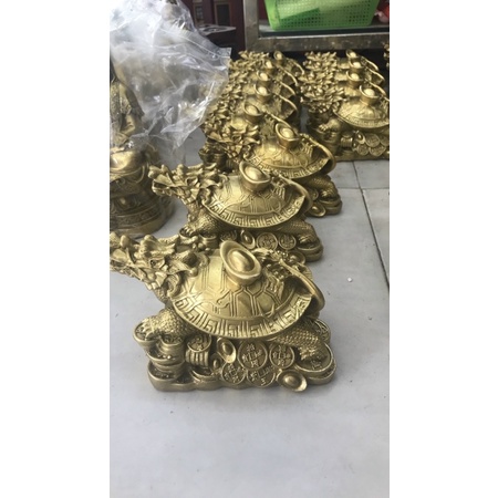 Long quy rùa đầu rồng bằng đồng cõng vàng linh vật trấn trạch thu hút tài lộc cỡ to.