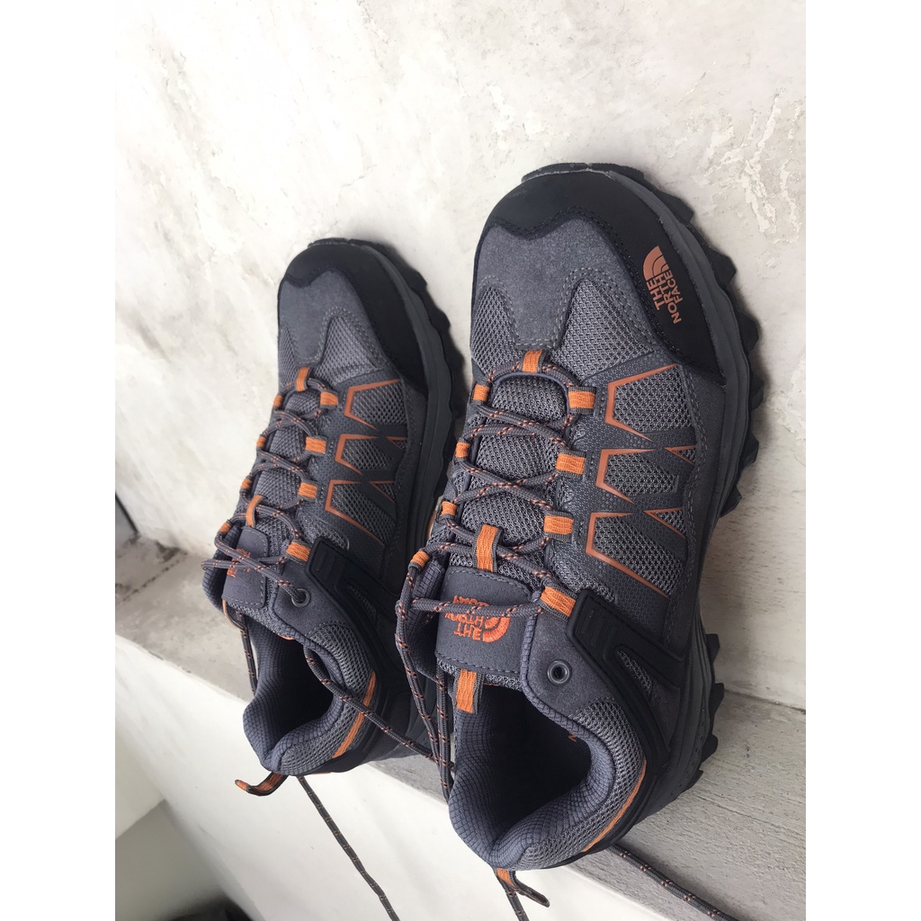 Giầy Leo Núi The North Face hàng xuất dư