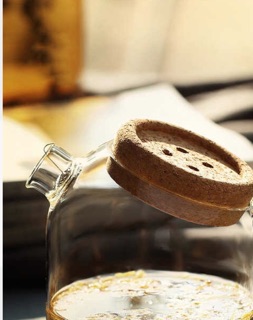 Bình nước thuỷ tinh dáng nghiêng 1,6l