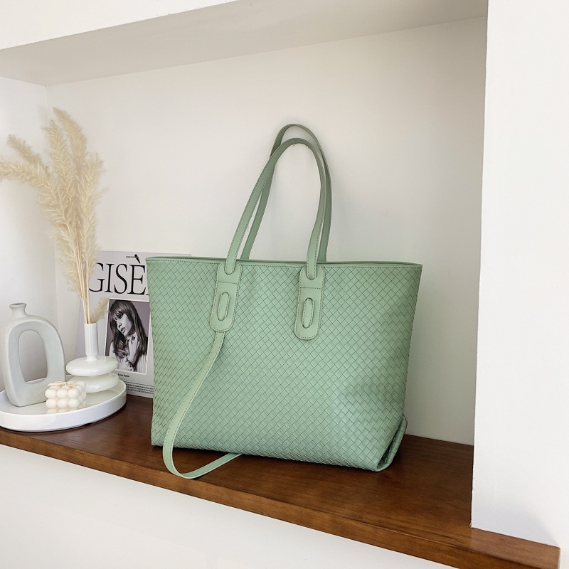 Túi Tote Cỡ Lớn 2022 Họa Tiết Dập Nổi Đơn Giản Thời Trang Xuân Hè Cho Nữ