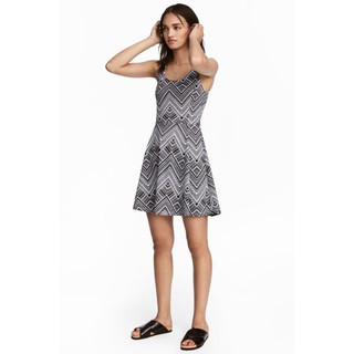 Váy chiết eo chữ a h&m