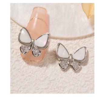 mẫu charm buom mới