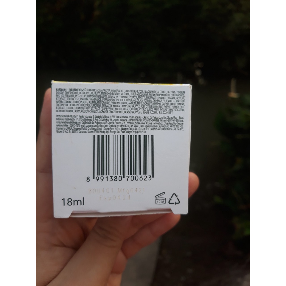 (Mini size) Kem dưỡng serum sáng da ban ngày Garnier SPF30 18ml