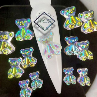 gấu trắng ánh 7 màu