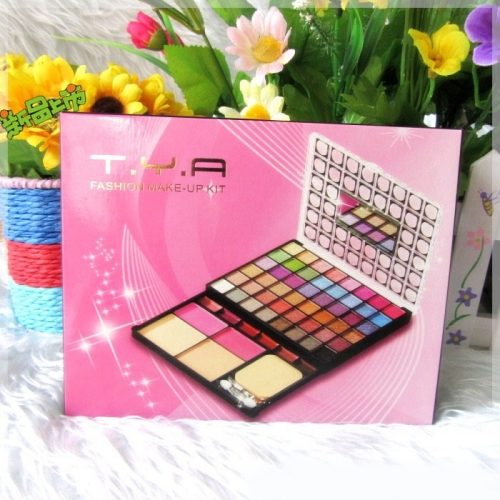 Bộ kit trang điểm T.Y.A 6067 - BX2545