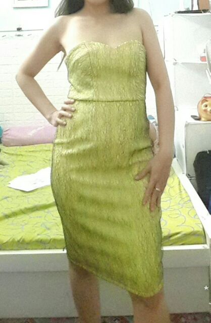 Đầm  size S thanh lý . hàng shop ký gửi thanh lý. Nguyên tag
