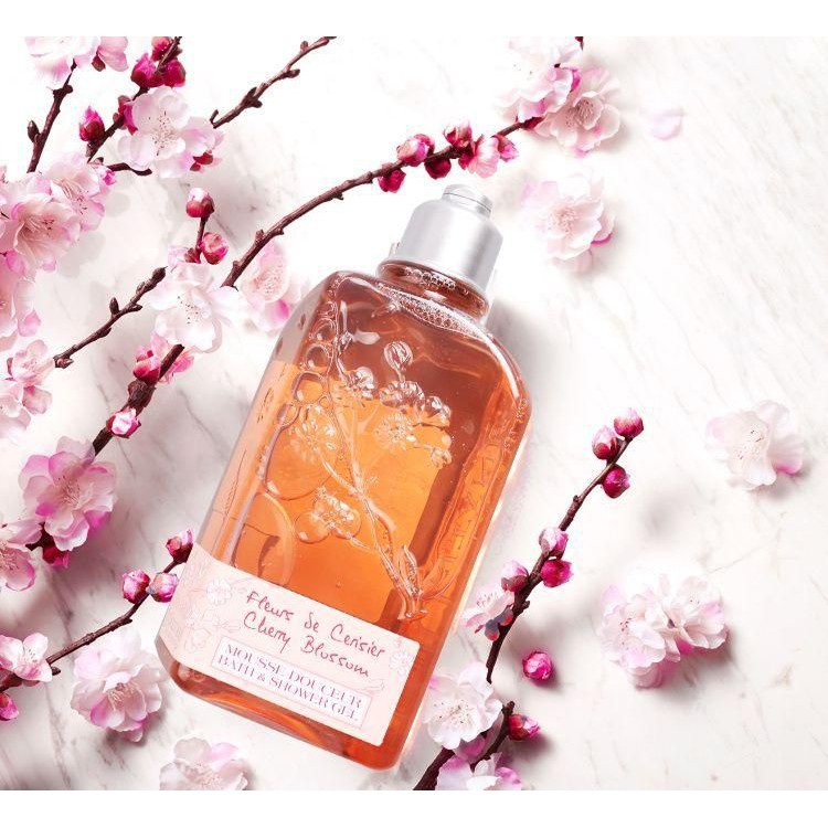 Gel sữa tắm và sữa dưỡng thể hương hoa Anh Đào Cherry Blossom Leau L'occitane