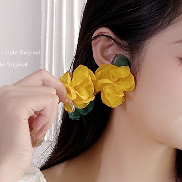 Bông Tai Hoa ĐíNh HạT NgọC Trai Giả Xinh XắN