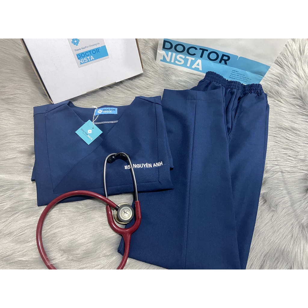 Bộ Scrubs xanh navy - Đồng phục nhân viên y tế Nam & Nữ - Thiết kể cổ chữ V, trẻ trung hiện đại, chất lượng cực tốt