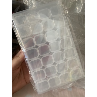 khay đựng chamr đá 24 ô