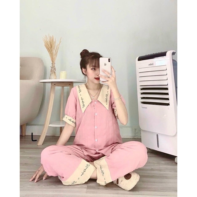 Bộ Pijama Lụa Chữ Kí Tiểu Thư Cổ Nhọn