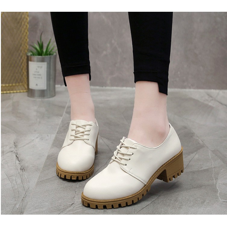 Giày boot nữ oxford màu trắng TRẺ TRUNG GBN2802