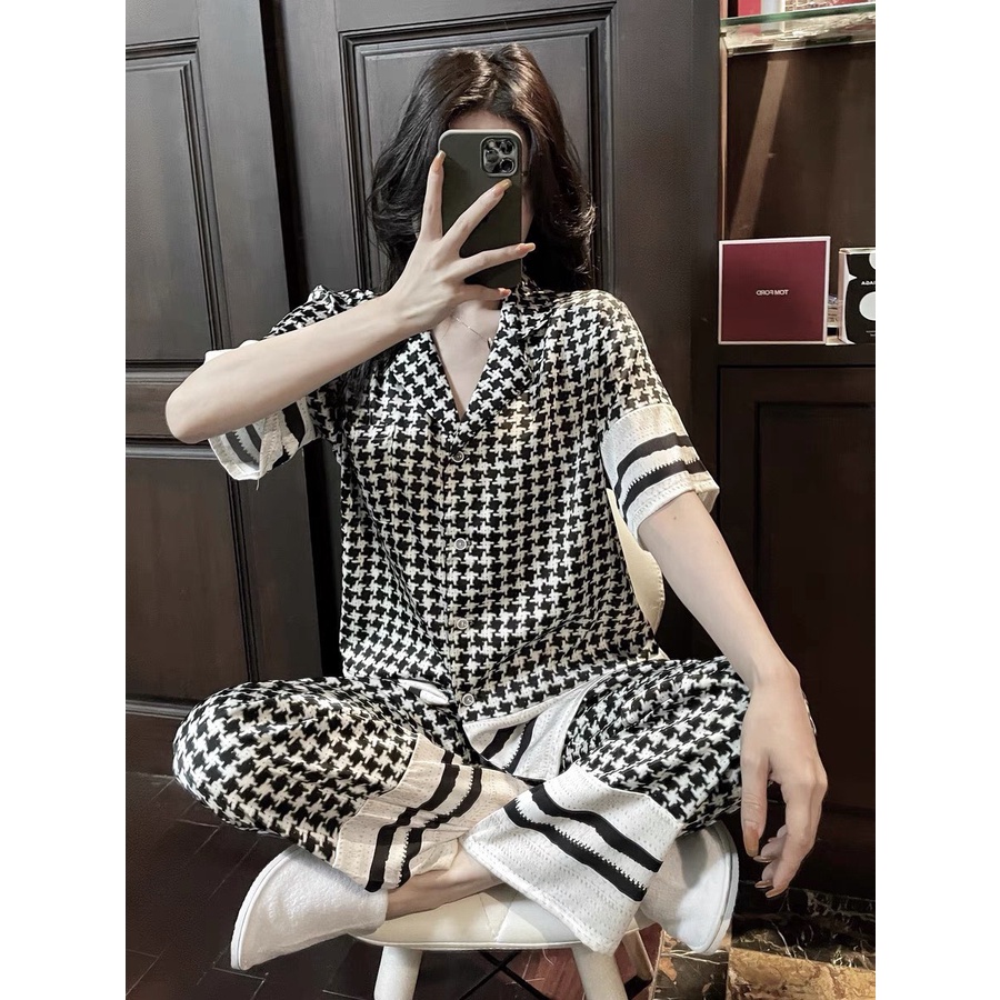 BỘ LỤA KẺ PHỐI HOẠ TIẾT ZIC ZAC CỘC TAY HOT HIT