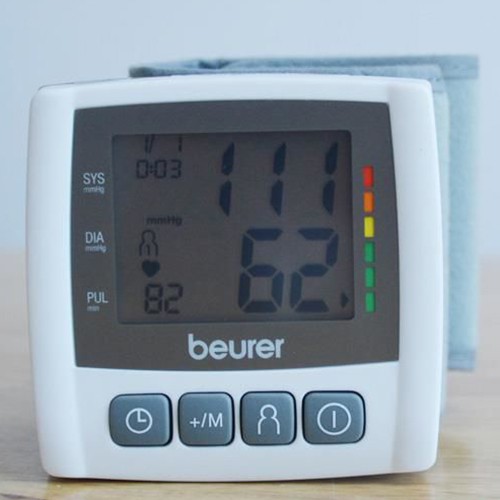 Máy đo huyết áp cổ tay Beurer BC30 - Hàng chính hãng