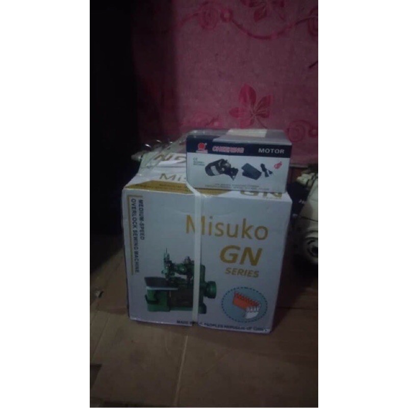 Máy vắt sổ gia đình