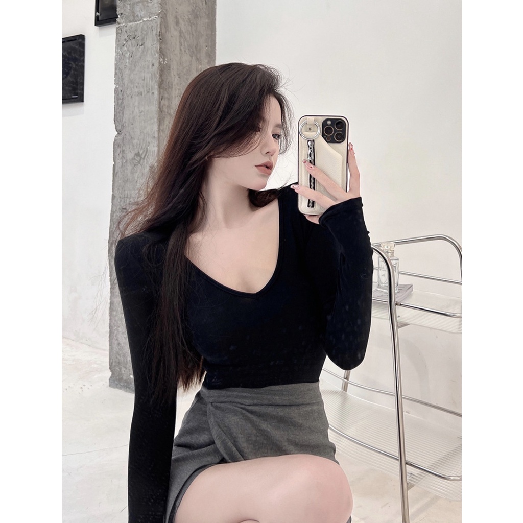 Áo Thun Croptop Tay Dài Cổ Tim_AT Clothing