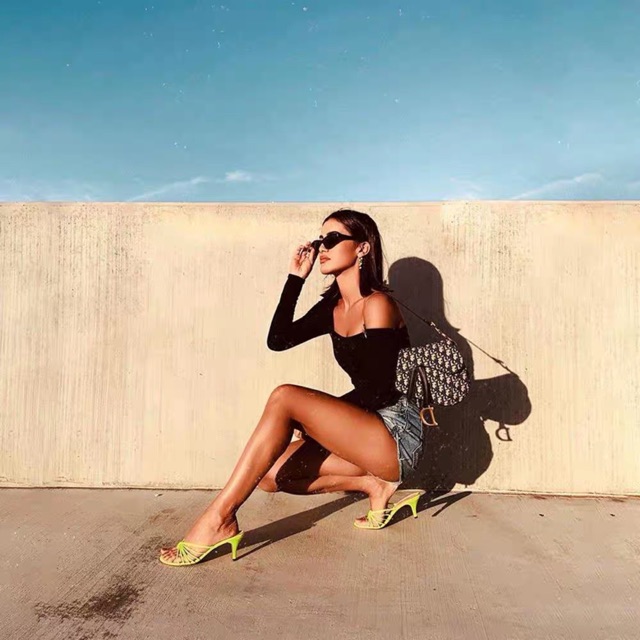 Bodysuit hở vai cực ngầu | BigBuy360 - bigbuy360.vn