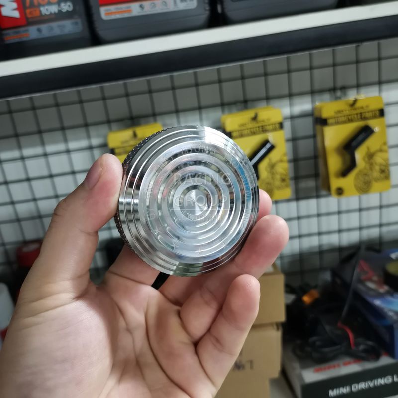 Nắp đậy bình xăng CNC Salaya mẫu thái cho Wave, Sirius, Airblade, Dream, Exciter 150 và nhiều xe khác inox 304