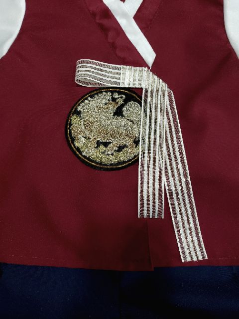 Hanbok bé trai giá rẻ rất xinh