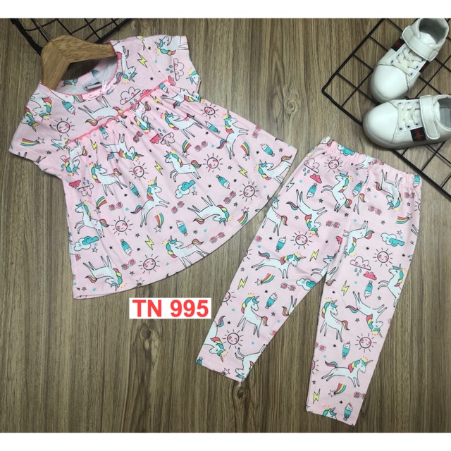 Bộ ngắn tay bé gái (combo 2 bộ)