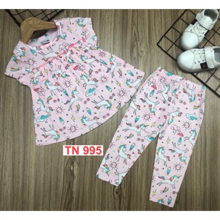 Bộ ngắn tay bé gái