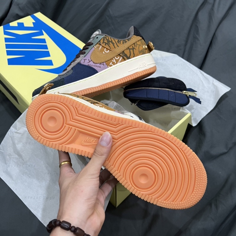 GIÀY AIR AF1 TRAVIS SCOT LAI AU
