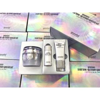 ( có san,có bill)SÉT KEM ỐC SÊN HÀN QUỐC GOODAL SNAIL TONE UP CREAM..