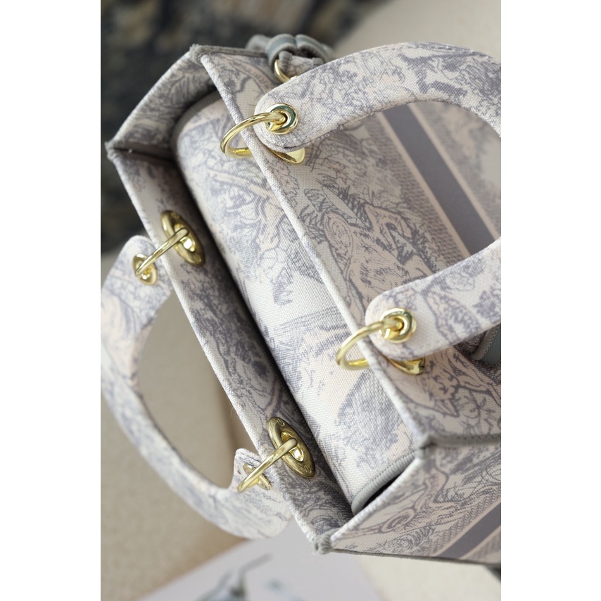 Túi Xách Di.or Hoa Hậu Size 24cm Màu Ghi