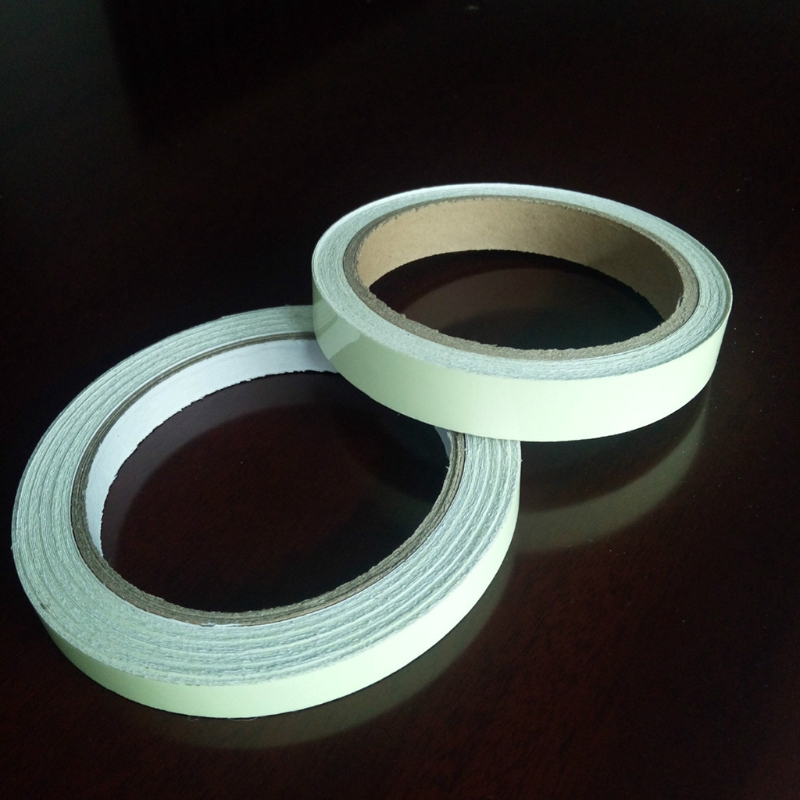 Cuộn băng keo dạ quang cảnh báo an toàn dài 3m rộng 1cm