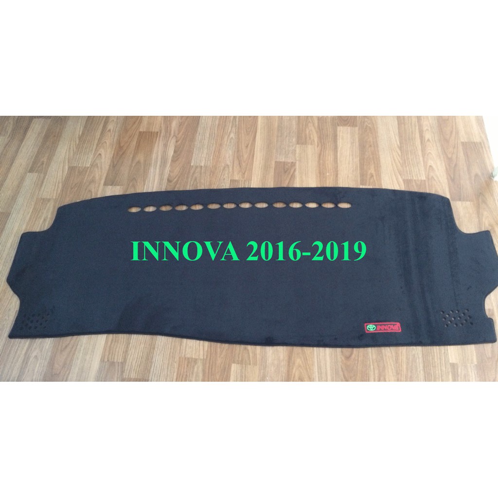 Thảm chống nóng taplo INNOVA nhung 3 lớp 2018, 2019, 2020, 2021