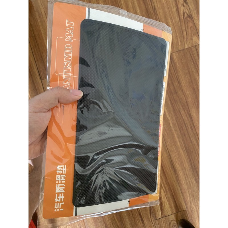 Tấm thảm chống trượt để đồ Taplo ô tô