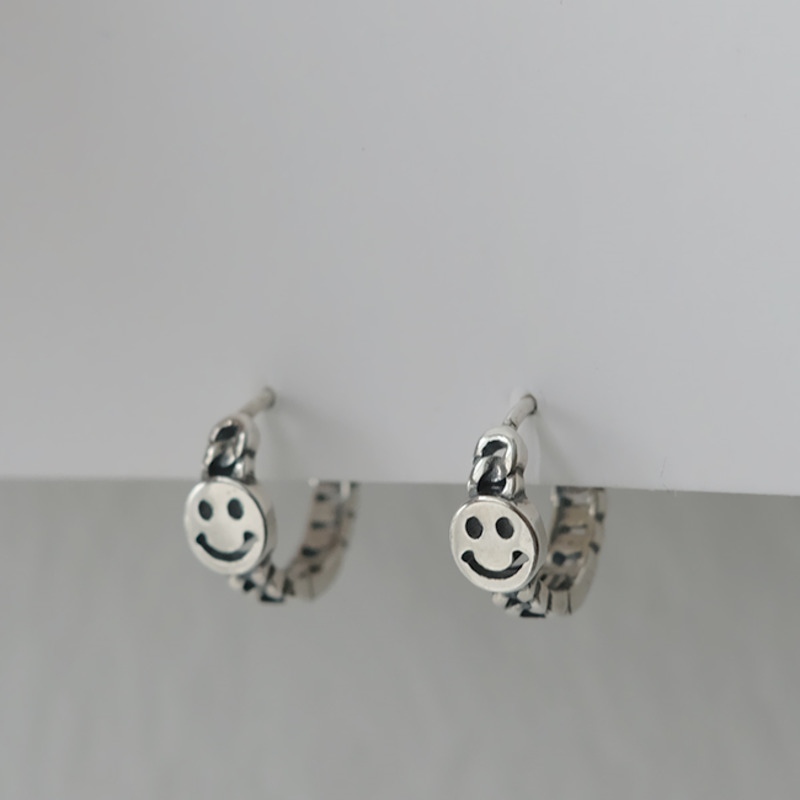 Bông Tai Hình Mặt Cười Dễ Thương 22629