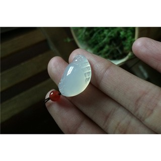 Dây Chuyền Mặt Hình Chân Phật Bằng Đá Lạnh Tự Nhiên
