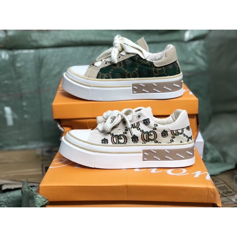 GIÀY THỂ THAO QUANG CHÂU VIỀN  MÀU CHỮ ĐẸP EH25