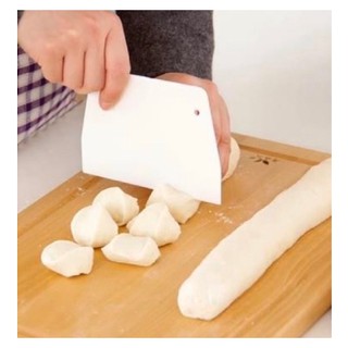 Miếng chà láng cắt, vét bột
