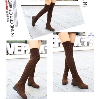 Giày boot ống len trên gối