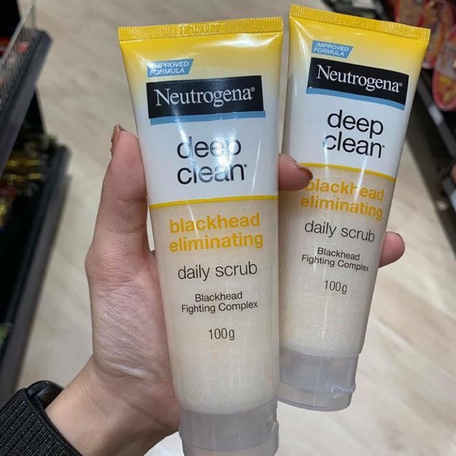 Sữa rửa mặt tẩy da chết Neutrogena