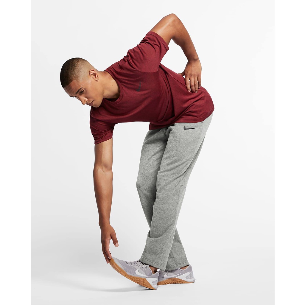 Quần NIKE Therma Men's Training Pants ống suông duy nhất size M á