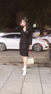 Váy len đen buộc eo