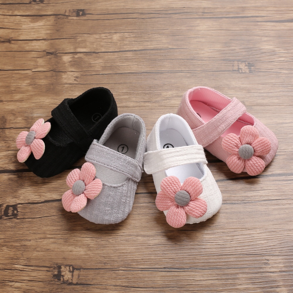 Giày Trẻ Em Bé Gái Đôi Giày Đế Mềm Chống Trượt Thiết Kế Đính Bông Hoa Xinh Xắn Mùa Thu Cho Bé Gái 0-12 Tháng Tập Đi
