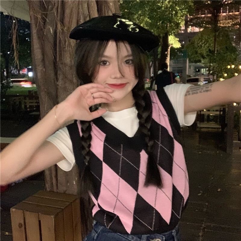 Áo len croptop Rosé Blackpink phong cách trẻ trung năng động