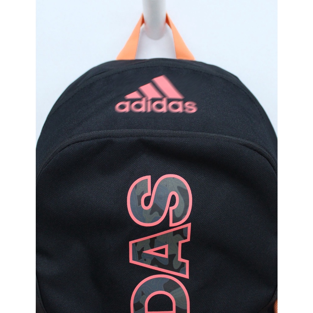 Q8626 - Ba lô Adidas in chữ adidas kiểu, sọc