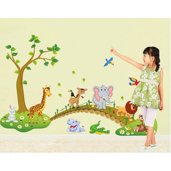 Decal động vật rừng qua cầu
