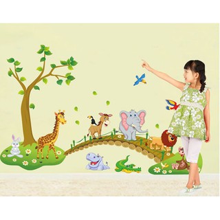 Decal động vật rừng qua cầu