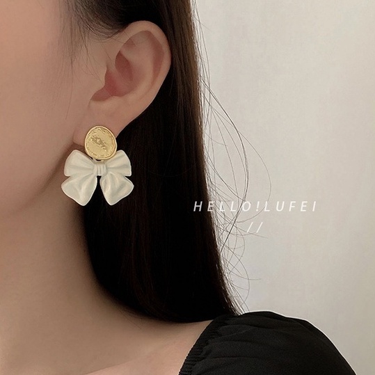 Bông Tai Mạ Bạc 925 Hình Bông Hoa Đính Kim Cương Ngọc Trai Trắng Sang Trọng Cho Nữ