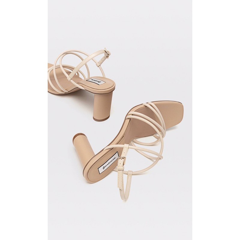 sandal Stradivarius auth có sẵn sz 36 và 38 (mẫu mới 2021)