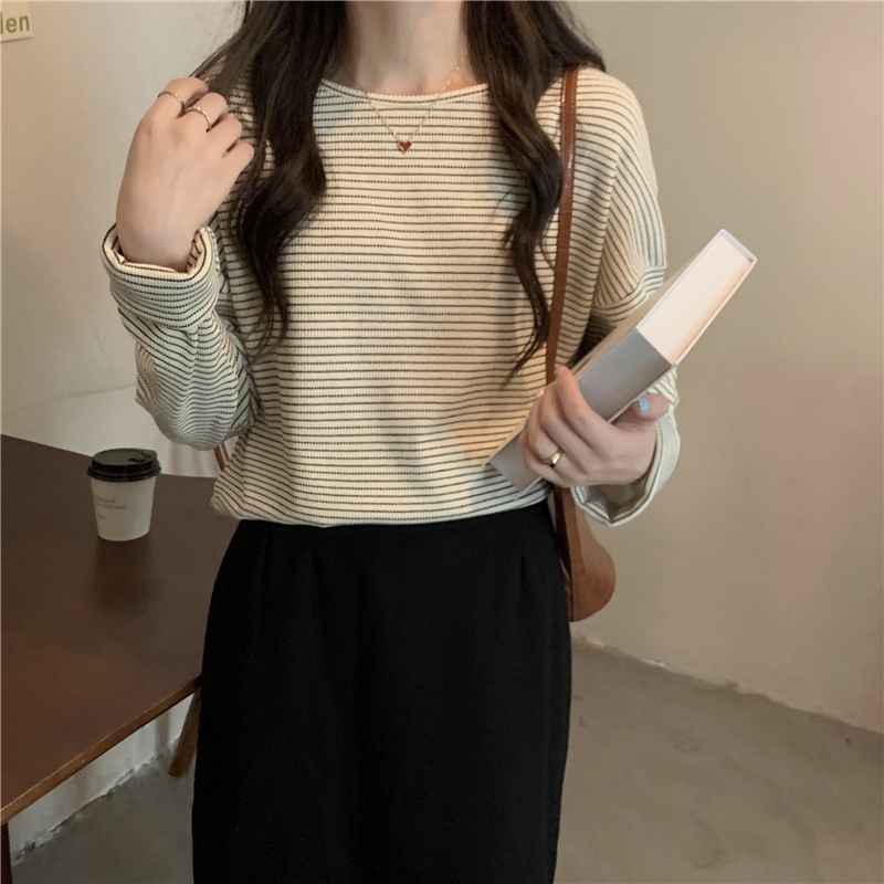 Áo Thun Nữ Dài Tay Cổ Tròn Sọc Ngang Dáng Rộng Phong Cách Mới