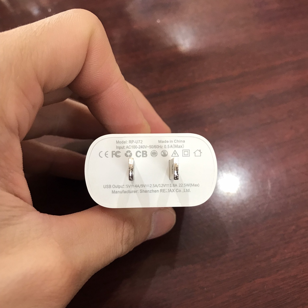 Củ sạc nhanh Remax 22.5W Chính Hãng RP-U72. Sạc nhanh 22.5W cho Iphone/Samsung/Oppo/Xiaomi tốc độ sạc nhanh và ổn định